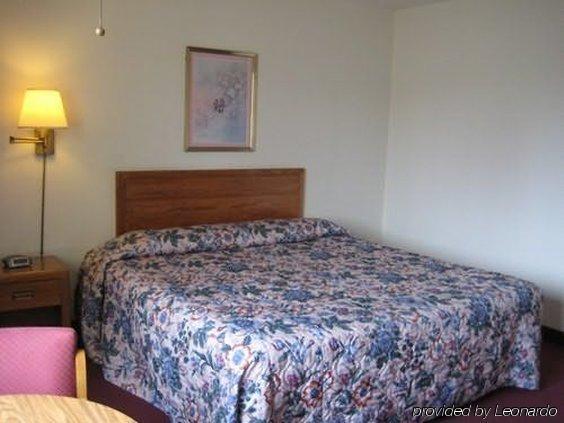 Amerivu Inn & Suites-Avon Quarto foto