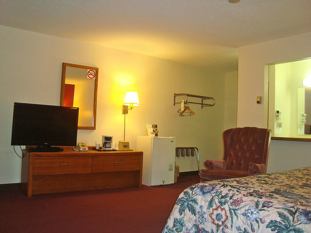 Amerivu Inn & Suites-Avon Exterior foto